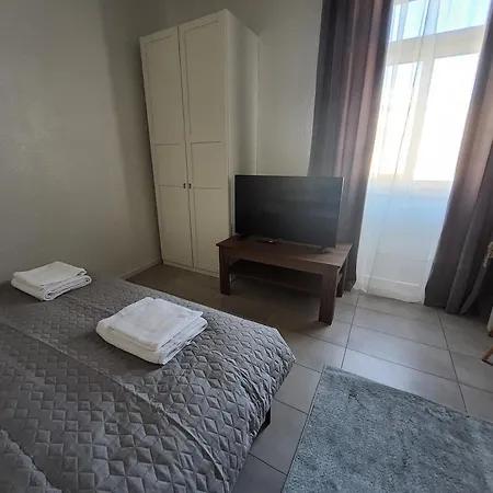 Kamienica Sierakowskiego 14