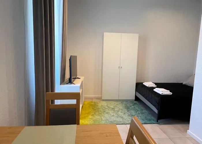 Kamienica Sierakowskiego 14